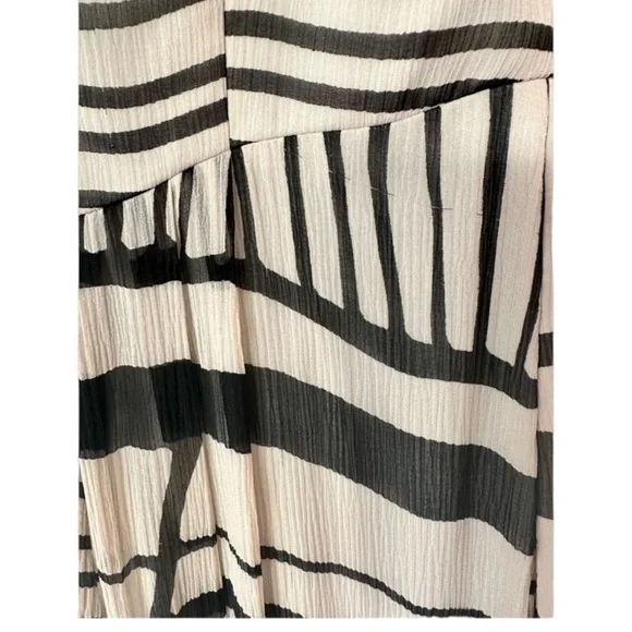 CLUB MONACO Hudson Dress Robe Silk Maxi Dress in Khaki /Black Size 4 - Picture 3 of 14